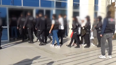 Rüşvet ve kaçakçılık operasyonunda 10 zanlı tutuklandı