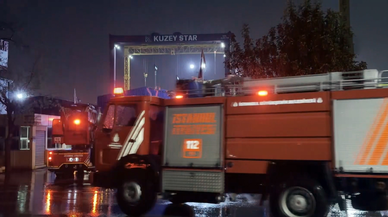 Sabah saatlerinde kuru yük gemisinde çıkan yangına müdahale ediliyor