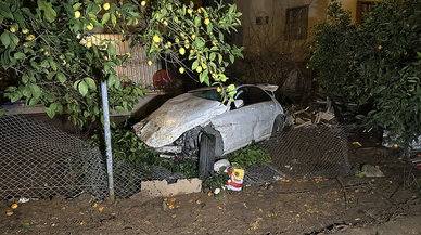 Şarampole devrilen otomobilin sürücüsü öldü, annesi yaralandı