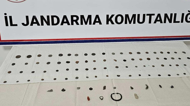 Tarihi eser niteliğinde 80 sikke ile 14 obje ele geçirildi
