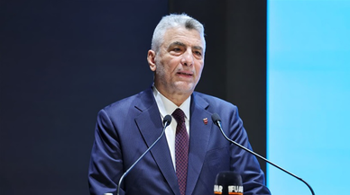 Ticaret Bakanı Bolat, Dönüşen Dünyada İhracat Zirvesi'nde konuştu