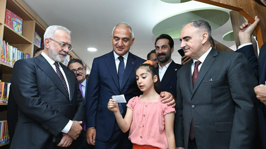 Türkiye’nin en büyük kütüphanelerinden biri daha açıldı