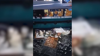 Üsküdar'da dehşet dolu anlar! Yolcu motoruyla tekne çarpıştı