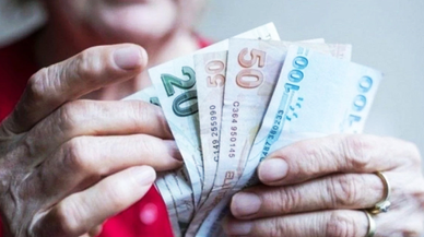 Yaşlı aylığı ve engelli aylıkları hesaplara yatırılmaya başlandı