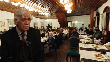 Yazar Gürlek, edebiyat aşıklarını kültür yolculuğuna çıkardı