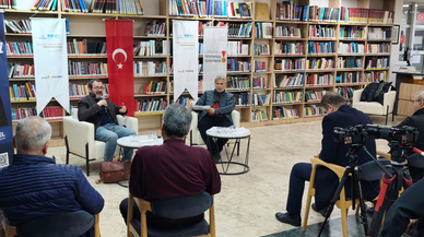 Yazar Köneçoğlu ve Süngü, sözcüklerin büyüsünü edebiyatseverlerle paylaştı