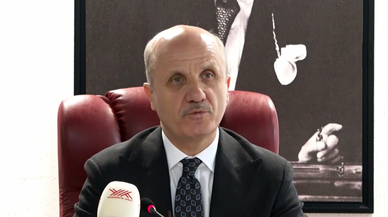YÖK Başkanı Özvar, ‘Lisans eğitiminin 3 yıla indirilmesi çok boyutlu bir meseledir