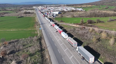 Yunanistan içindeki bir problem uluslararası trafiği etkiliyor
