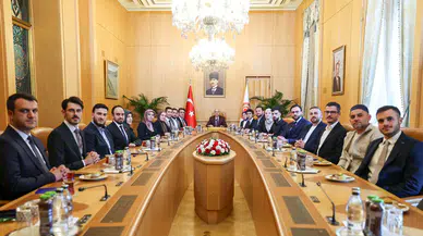 Kurtulmuş, genç sivil toplum kuruluşu temsilcilerini kabul etti