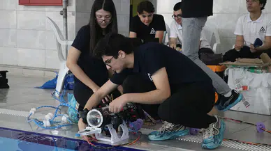 Su altı aracı tasarlayan öğrenciler Kanada'daki dünya finalinde yarışacak