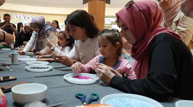 Kahramanmaraş’ta Çanta Charm Yapım Atölyesinde sevgi şekil aldı