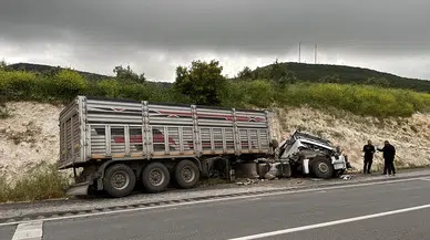 Kahramanmaraş'ta TIR şarampole devrildi,  1 kişi yaralandı