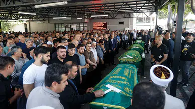 Silahlı saldırılarda hayatını kaybeden 5 kişi ebediyete uğurlandı