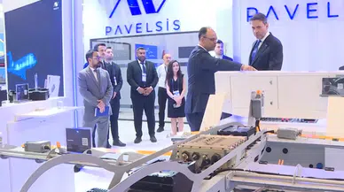 Enerji ve Tabii Kaynaklar Bakanı Bayraktar, SAHA 2026'yı ziyaret etti
