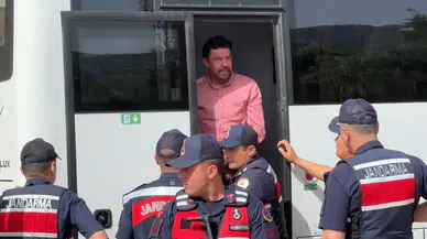 CHP'li belediye meclis üyesi ve eski il yöneticisine rüşvet suçundan 5'er yıl hapis