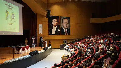 Yazarlar minik edebiyatseverlerle bir araya geldi