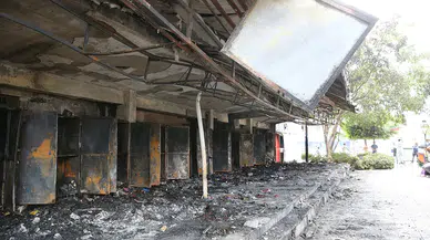 Hatay'da çıkan yangında 10 iş yeri zarar gördü