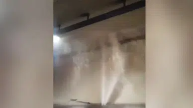 Avrasya Tüneli'nde otomobil itfaiyeye ait yangın panosuna çarptı