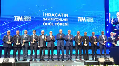 İhracatın şampiyonları ödüllerini Cumhurbaşkanı Erdoğan'dan aldı