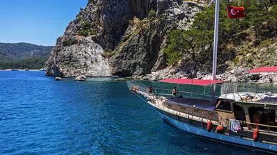 Antalya'nın mavi yolculuk rotası tatilcileri ağırlıyor