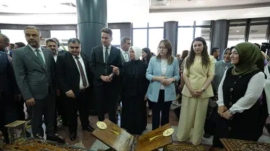 KAMEK’in el emeği göz nuru eserleri yıl sonu sergisinde görücüye çıktı