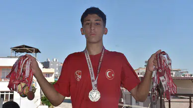 Evinin damında başladığı güreşte milli formayı terletecek