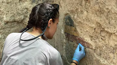 Kazılar Kıskanan Çatlasın mozaiğinin bulunduğu alanda yoğunlaştı