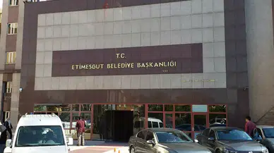Etimesgut Belediyesi'ne mali suç operasyonu: 52 gözaltı