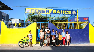 55 yaşındaki Fenerbahçeli depremzedenin sarı-lacivert sevgisi