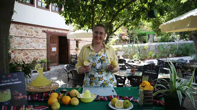 Fıstıkla servis edilen Alanya limonatası gastronomi mirasını yaşatıyor