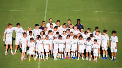 Milli oyuncu Arda Güler, çocuklarla antrenmanda yaptı