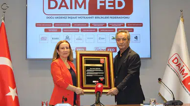 DAİMFED'in Üstün Hizmet Şeref belgesinin ilk sahibi Vursavuş oldu