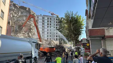 Bahçelievler'de 4 katlı bina çöktü