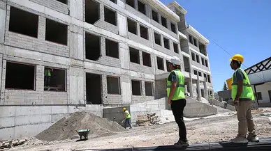 Eğitim yapılarına yeşil bina sertifikası