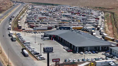Cilvegözü Sınır Kapısı'nda inşası tamamlanan tır parkı hizmete alındı