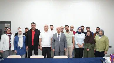 İBTÜ Rektörü İsmail Bakan, öğrencilerle bir araya geldi