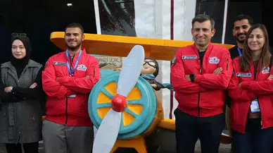 Selçuk Bayraktar, TEKNOFEST Güneydoğu festival alanını inceledi