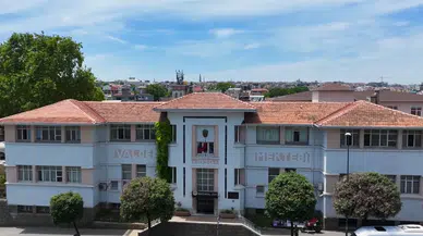 Valide Sultan'ın emaneti 154 yıllık eğitim mirasını sürdürüyor