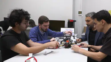 Elektrik hatlarındaki arızaları tespit etmek için otonom İHA tasarlıyorlar