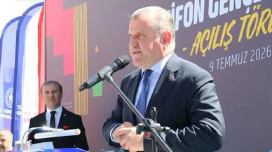 Bakan Bak: "Türkiye'nin dört bir tarafında spor tesisi yapıyoruz"