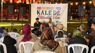 Aşık Mahzuni Şerif’in türküleri Kahramanmaraş Kalesi’nde yankılandı