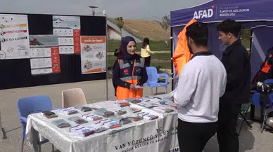 Van depreminde enkazdan kurtarıldı, afet gönüllüsü oldu