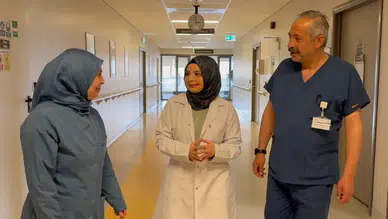 Anne, baba ve kızları aynı hastanede omuz omuza mesai yapıyor