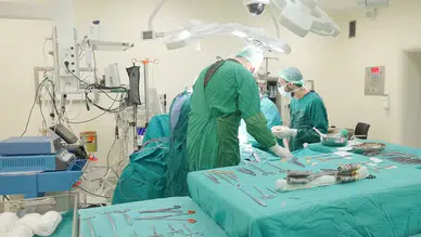 İnönü Üniversitesi sekizli çapraz karaciğer nakliyle dünyada bir ilke imza attı