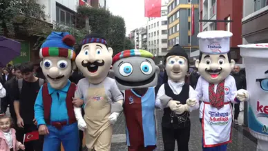 Trabzon Gastronomi Festivali kortej yürüyüşü ile başladı