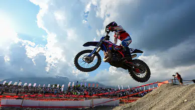 17. Sea to Sky Enduro Motosiklet Yarışları, plaj etabıyla başladı