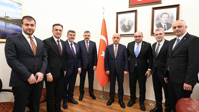 AK Parti Kahramanmaraş heyeti İçişleri Bakanı Çiftçi ile bir araya geldi