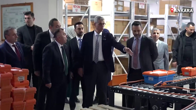 Bakan Memişoğlu, Ankara'da bir ecza deposunda incelemelerde bulundu