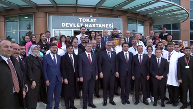 Sağlık Bakanı Memişoğlu, sağlık çalışanlarıyla iftar yaptı