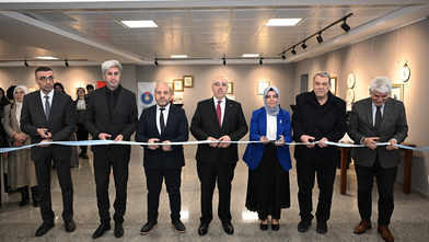 UNESCO Edebiyat Şehri Kahramanmaraş’ta Edebiyattan Nakışa adlı kişisel sergi açıldı